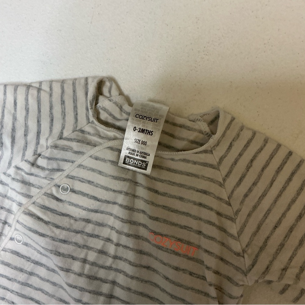 Bonds Baby Grey Marle Stripe Cosysuit Snap 0-3M EUC - Picture 2 of 4